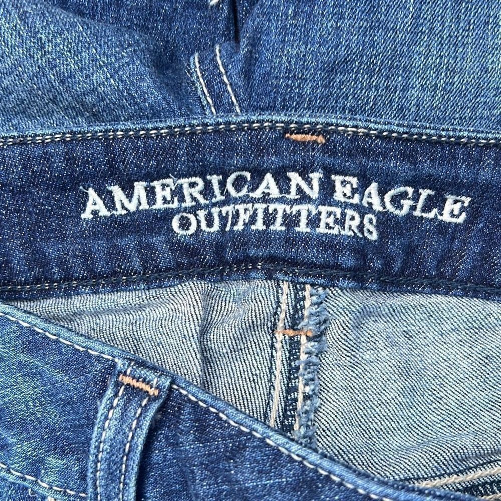 American Eagle Outfitters Women's Dark Wash Raw Hem Cuffed Denim Shorts - Picture 7 of 8